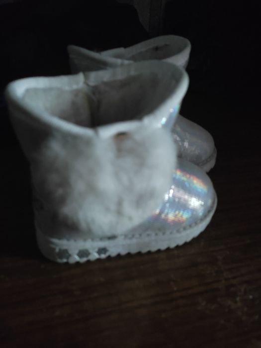 Продам детские сапожки