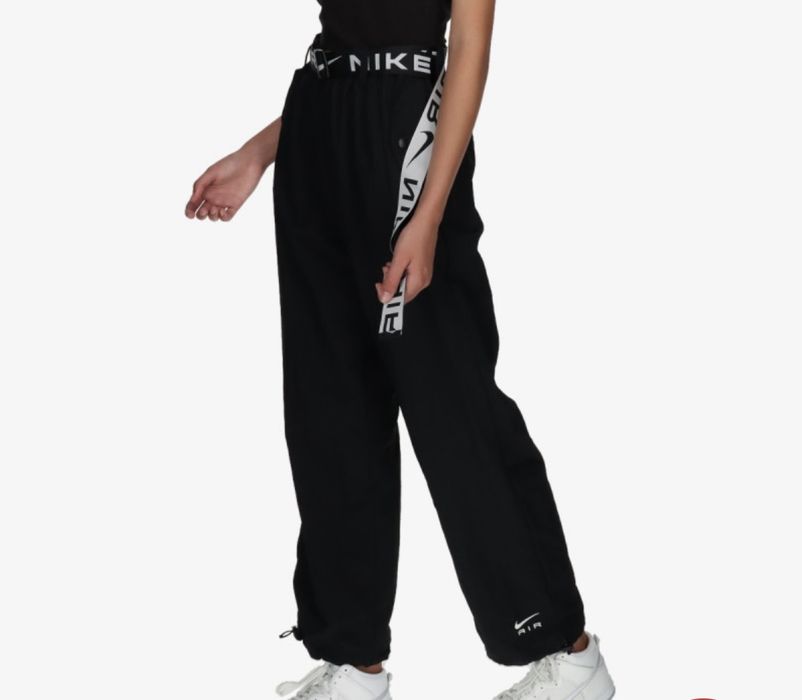 Дамско Карго долнище Nike Air