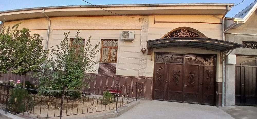 Nazarbek Xarakat mahallada 4yarim sotix 5ta xona