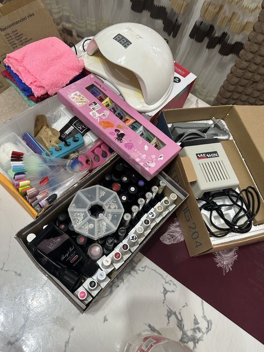 Продается маникюрный набор