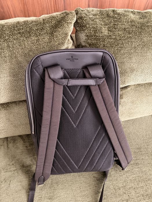 Rucsac negru impecabil