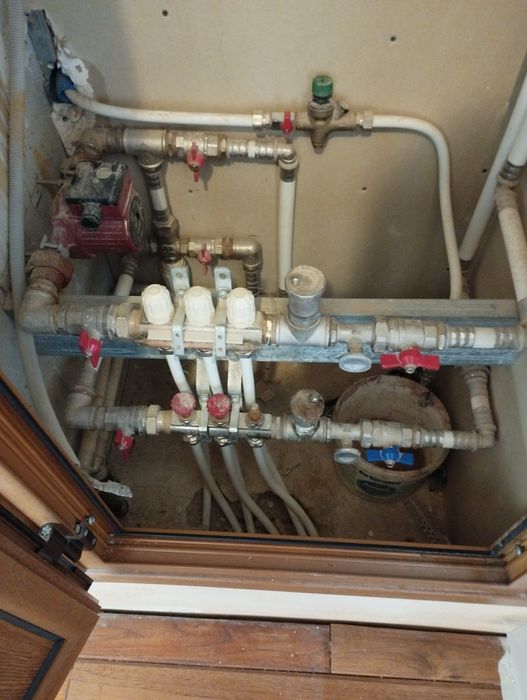 Продавам Ел. Котле 6 kv.почти ново
