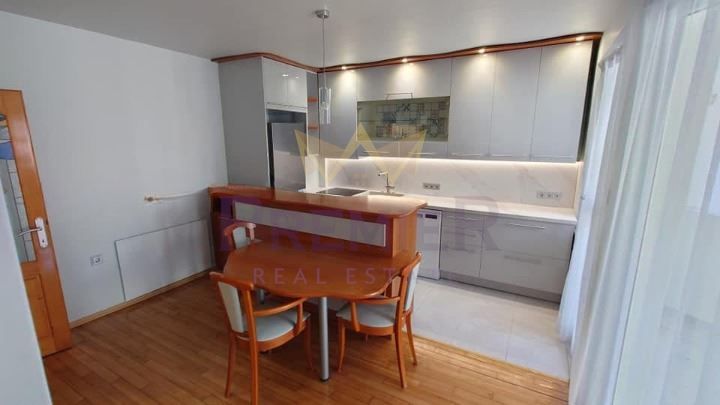 Дава се под наем Тристаен апартамент в Варна, Чаталджа - 130 кв.м за 1000 € - Снимка #3