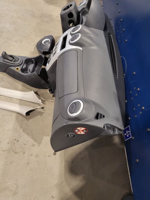 Plansa bord dacia logan