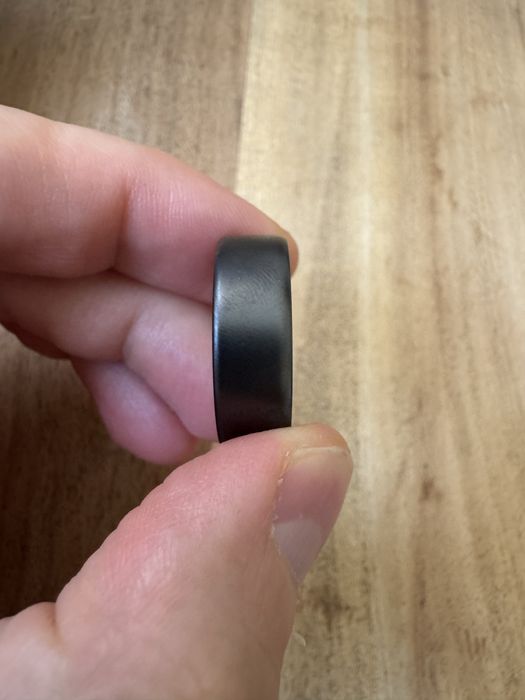 Oura Ring 4 Stealth - size 10