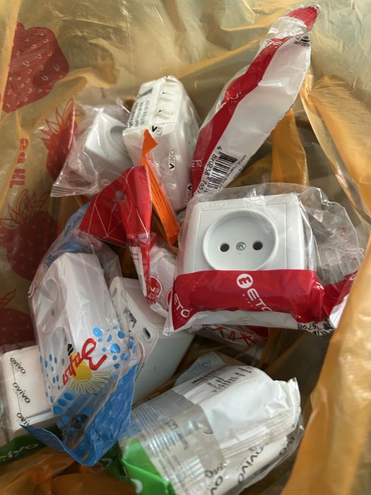 Розетки выключатели