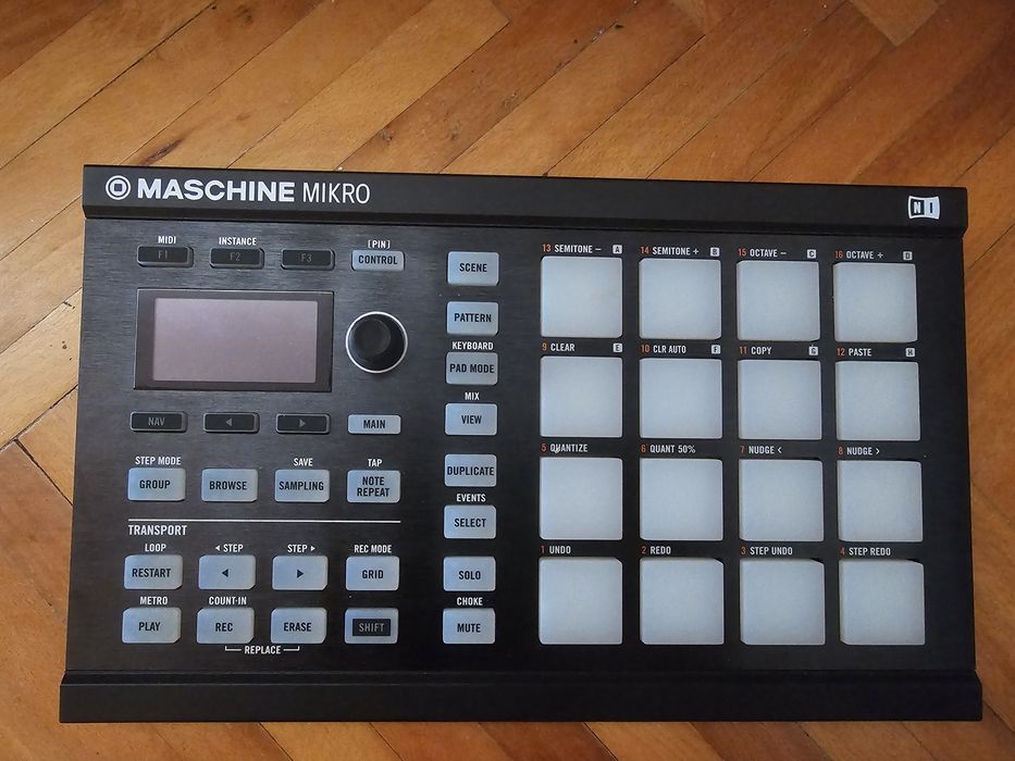 Native Instruments Machine Mikro Mk2