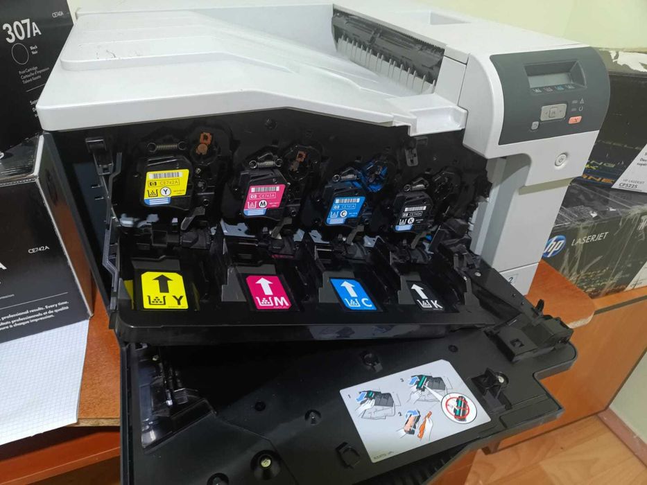 Продам срочно принтера. В рабочем состоянии.