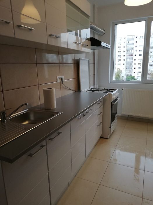 Închiriez apartament 2 camere