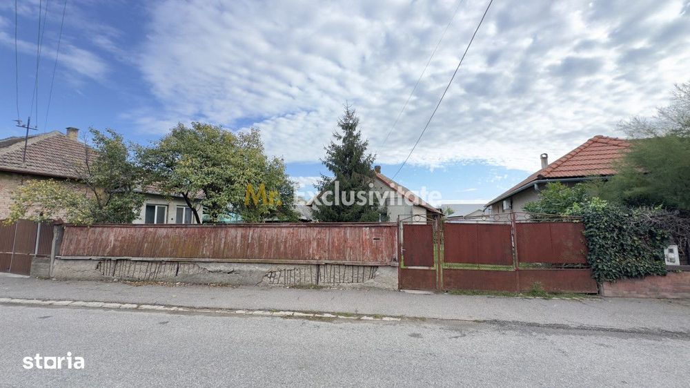 Casă 3 camere, Teren 3.263 mp, Str.Mărășești Nr.16 -Carei-Comision 0%