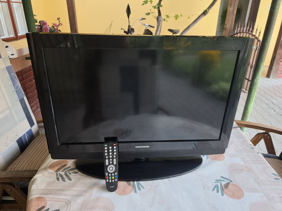 Tv grundig folosit dar fara defecte sau umblat in el dupa defectiuni