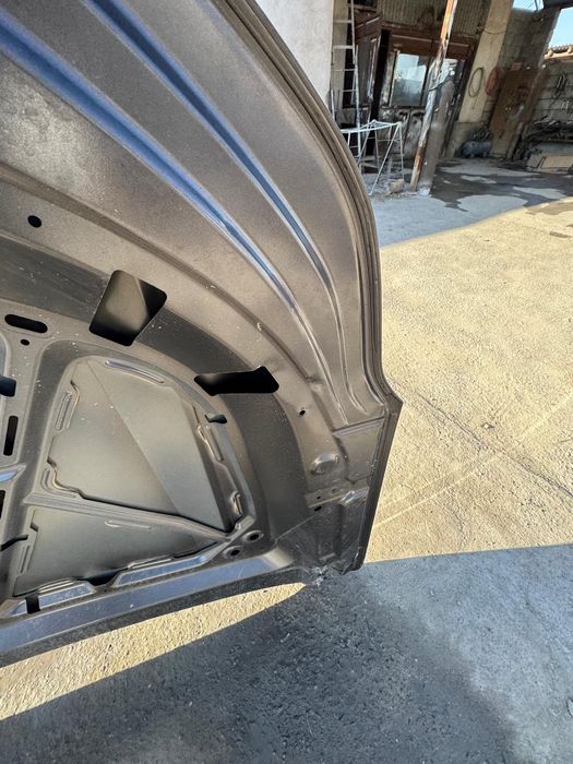 Капот   GAC GS8 .