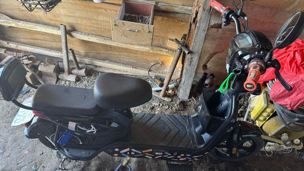 Скутер. Amanat X5