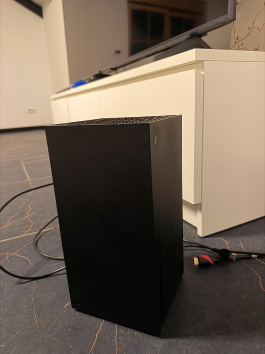 Xbox Series X 1TB + 2 manete originale