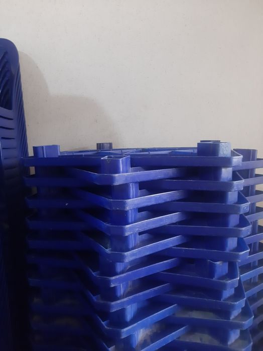 Стол стулла сотилади соф пласт 60 канплект  бор