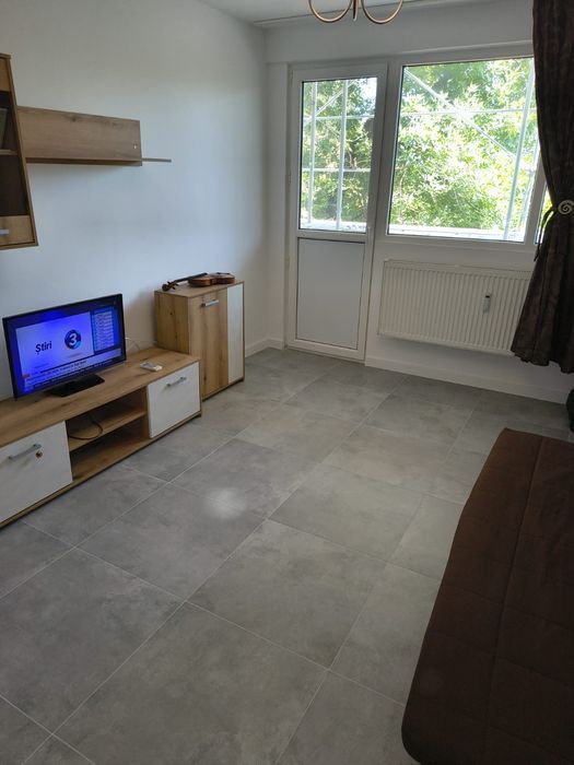 Închiriez  apartament 2 camere