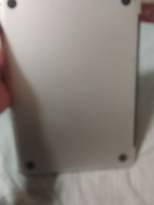 Продам ноутбук MacBook pro на запчасти