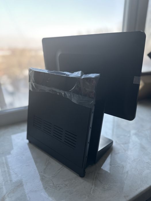 POS моноблок Core i5 8/128 для кассы Новый
