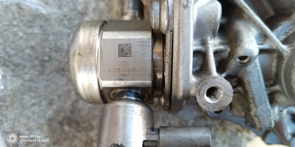 Бензинова помпа за Mercedes S500 4.7 Biturbo W221