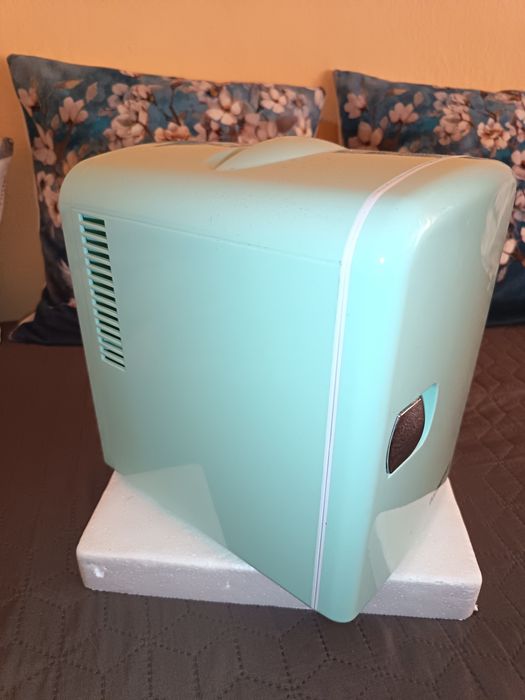 Mini Frigider Hot&Cold