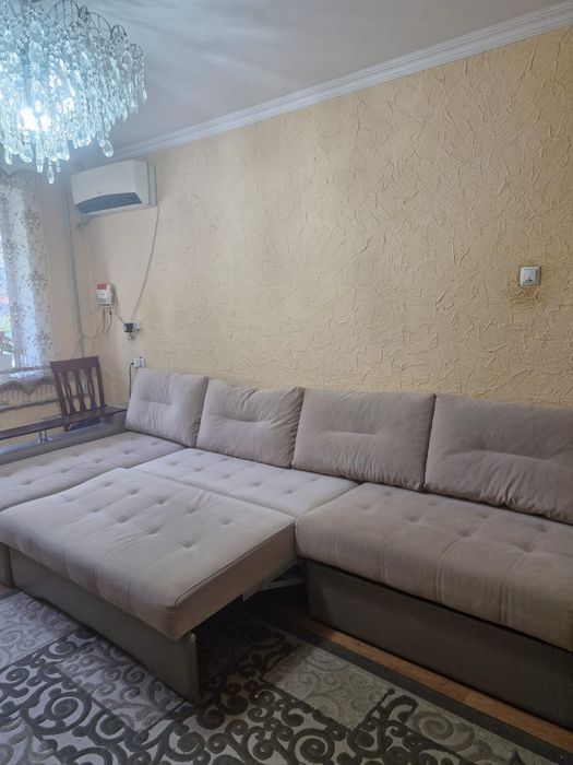 Продаётся диван в хорошем состоянии