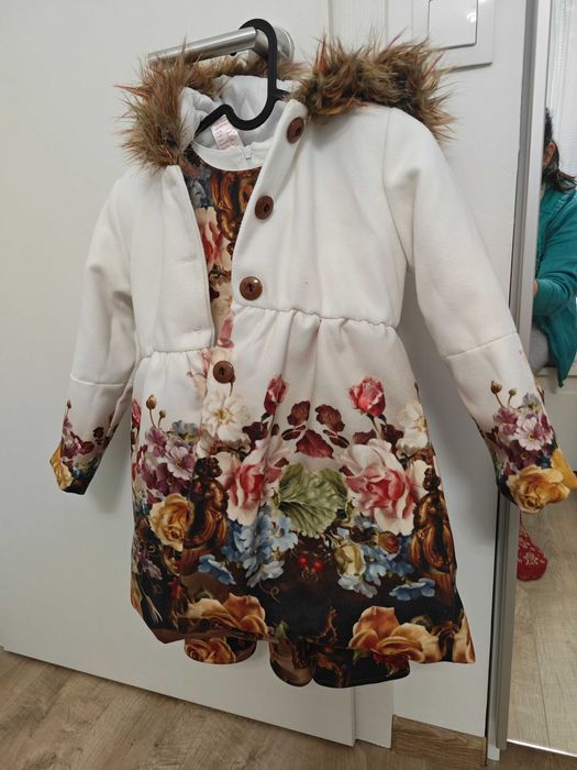 Комплект детско зимно палто и рокля с флорални мотиви 122 Доницета