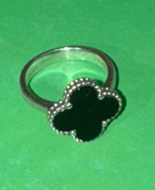 Серебр. кольцо - Van Cleef & Arpels Alhambra. проба - 925 РАЗМЕР - 17