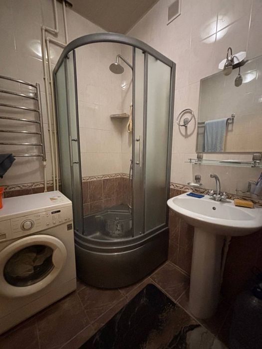 Срочно Мирзо Улугбекский район Ялангач ( парк локомотив )