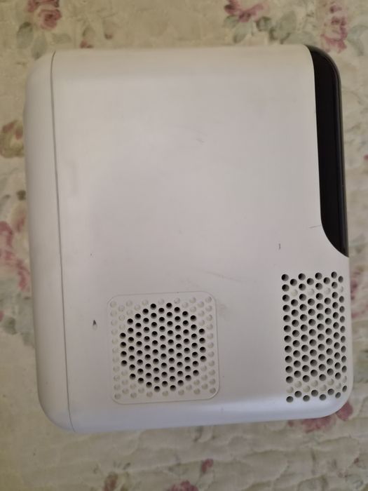 X10 Mini LED Projector