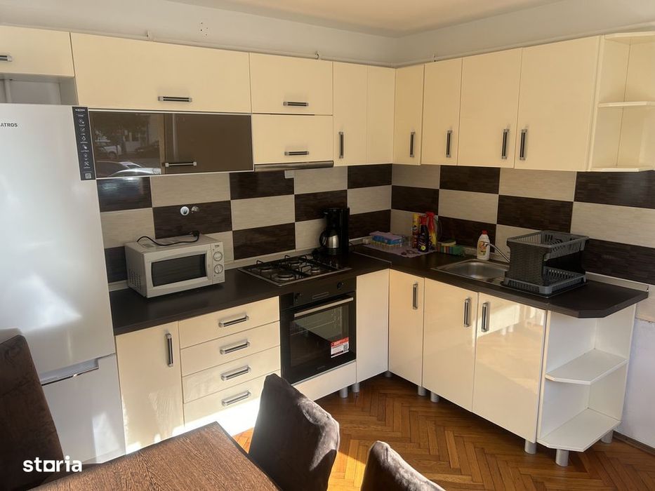 Apartament 3 camere centru Sibiului