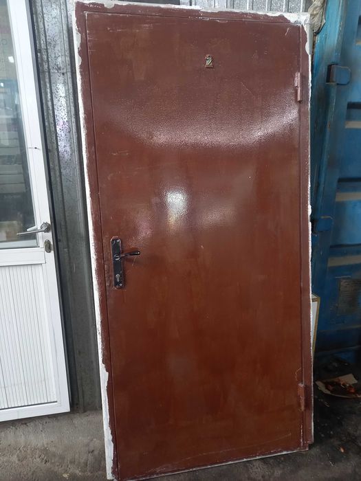 Дверь металическая