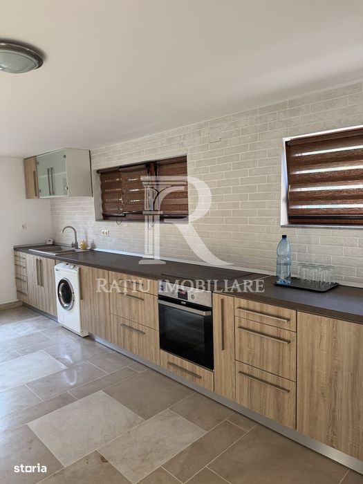 Casă spațioasă de închiriat | 4 dormitoare | Sânmartin
