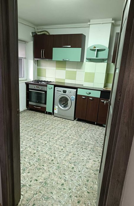 Disponibil spre închiriere un apartament spațios de 3 camere