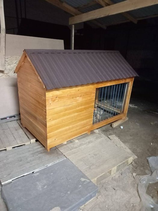 Будка для собаки средних размеров