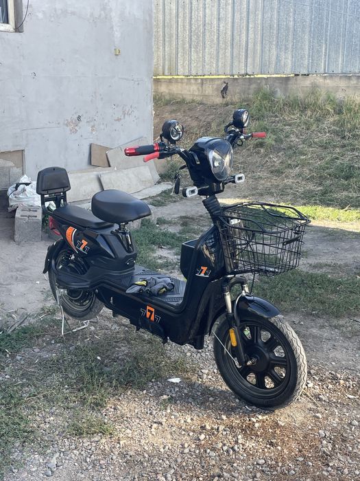 Скутер 777 в продаже