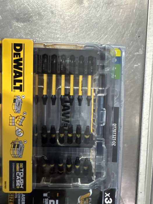 DeWALT набор бит DT70732T-QZ 37 шт