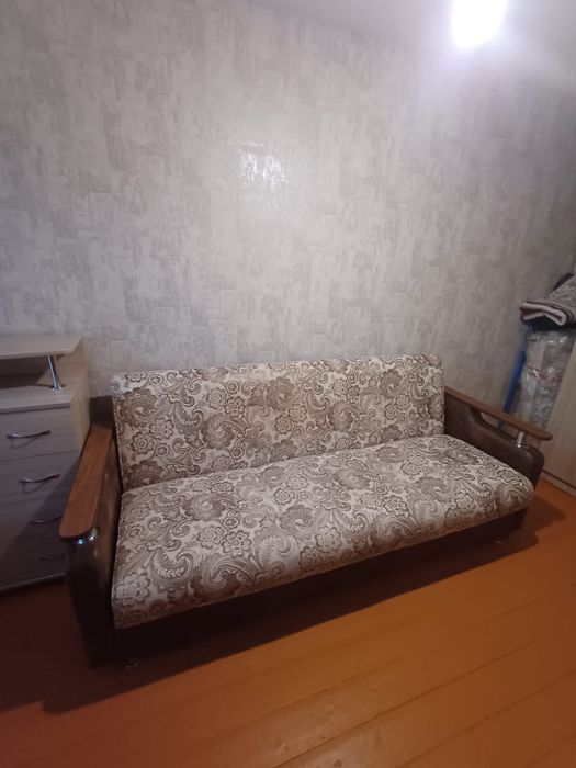Продается диван в отличном состоянии