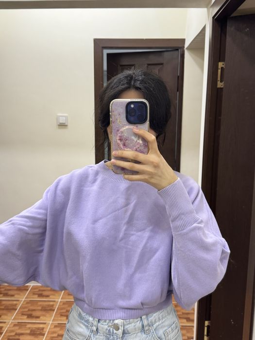 Продаю красивый свитер