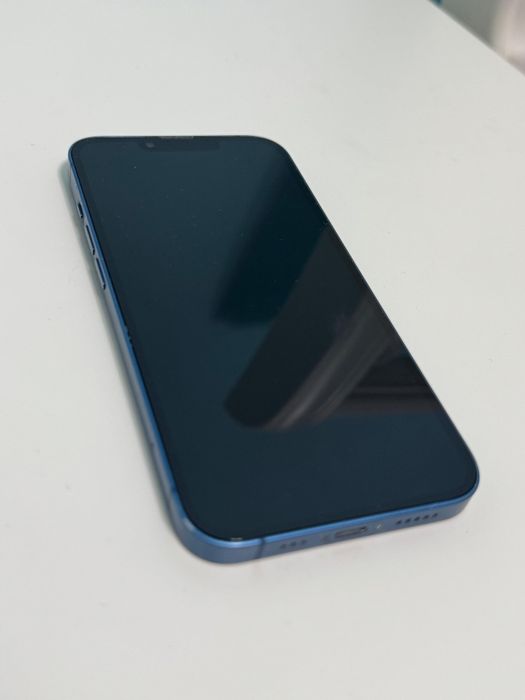 Продам iphone 13 айфон 13