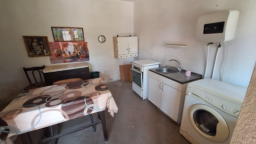 Casă spațioasă 715 mp teren + Panouri Solare – Poiana Mare, str. Liniștei