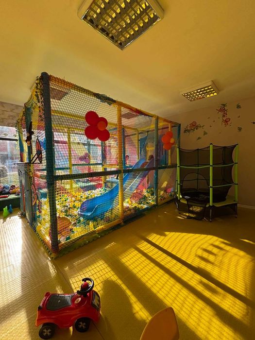 Детски кът, Плейнграунд, Оборудване за детски