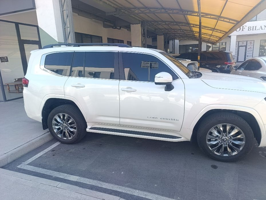 Срочно продается Тойота трехсотка