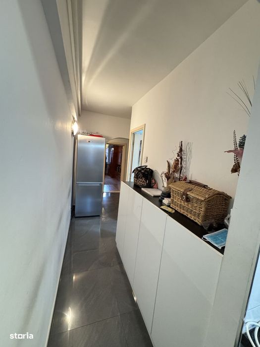 Apartament de 3 camere, Decomandat, 73 mp, Zona Dambul Rotund