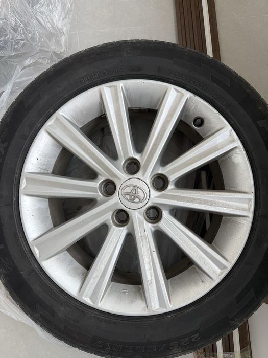 Оригинальные диски от камри 50 R17