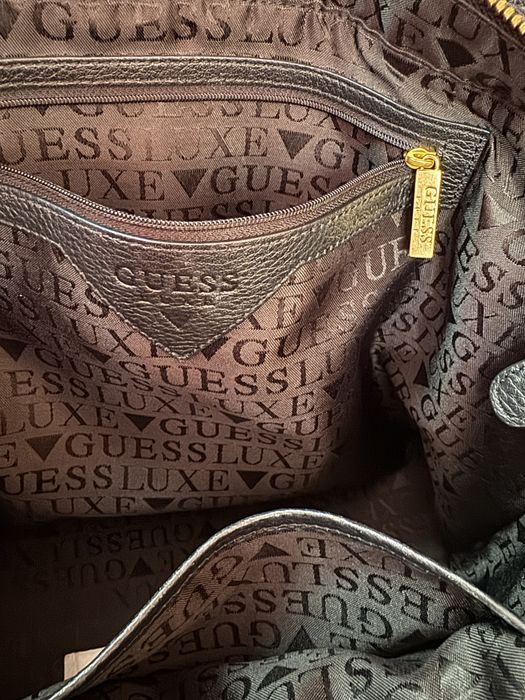 Кожена чанта Guess Luxe
