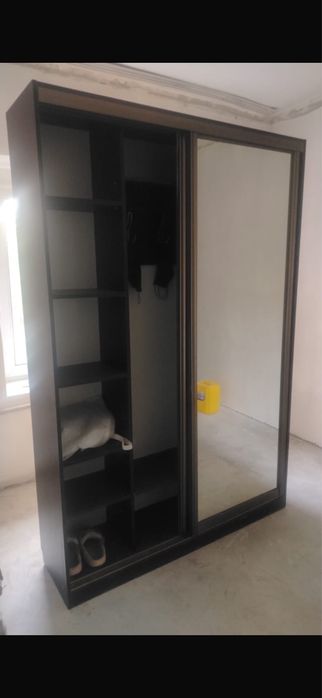 Продам шкаф для одежды