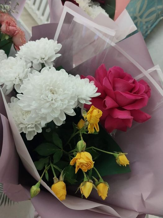 Дайын букеттер сатылады