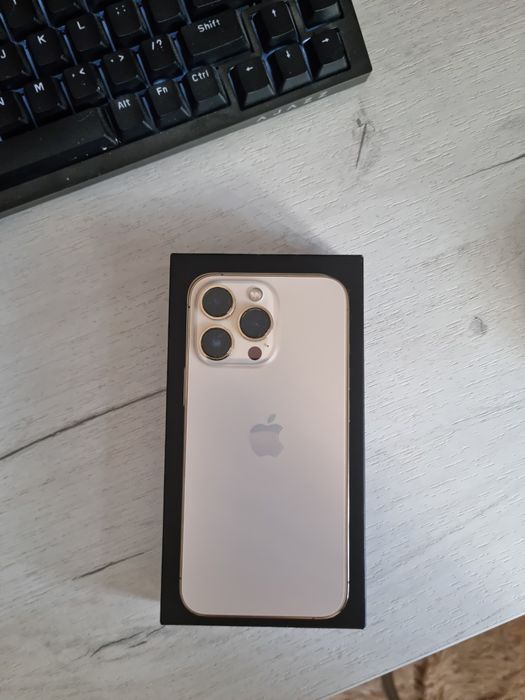 iPhone 13 PRO GOLD, 256GB.