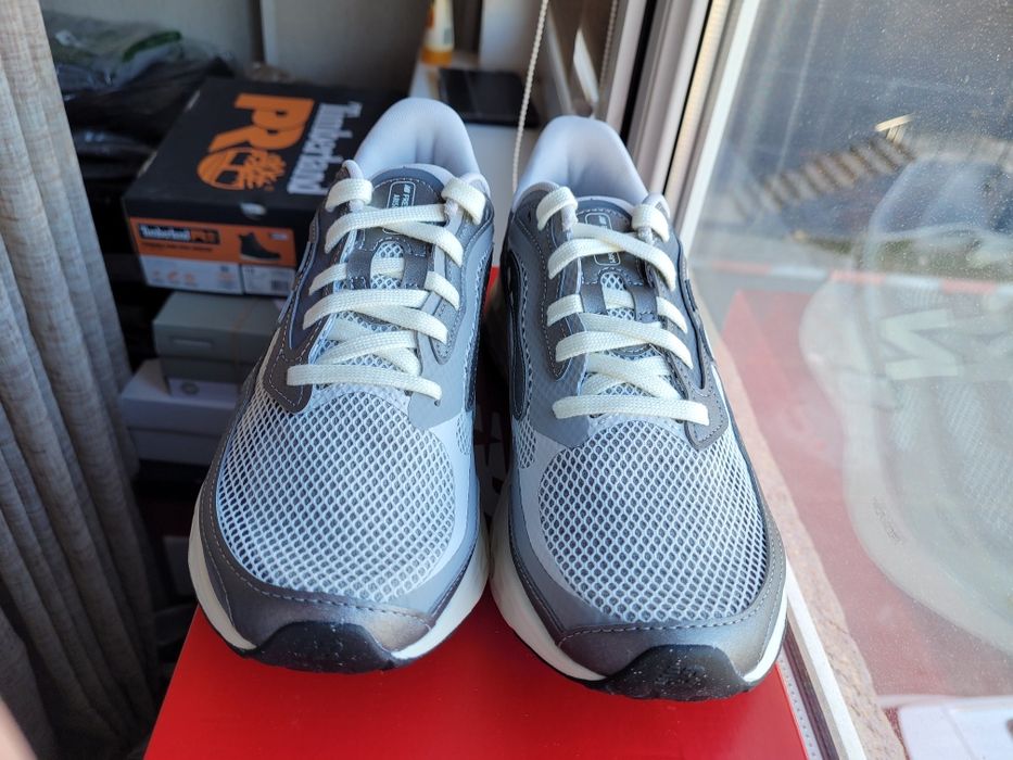 New Balance Arishi v4