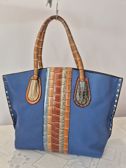 Продавам дамски чанти